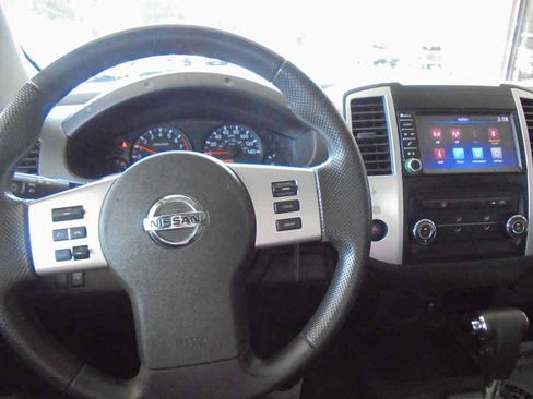Used 2019 Nissan Frontier S w/ Work Truck Package RWD image 6