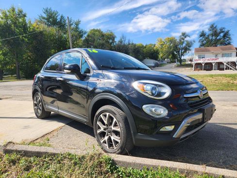 Used 2016 FIAT 500X Trekking image 2