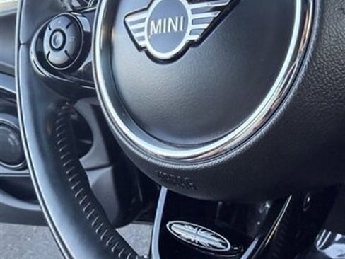 Used 2020 MINI Cooper S image 26