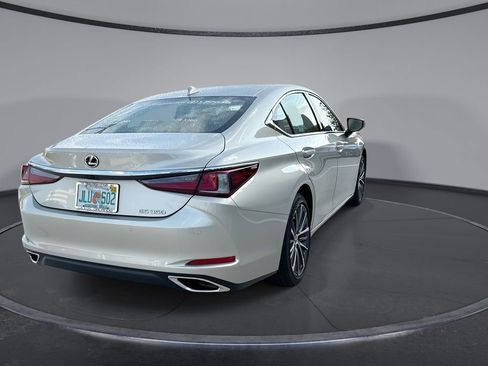 Used 2025 Lexus ES 350 w/ Premium Package FWD image 11