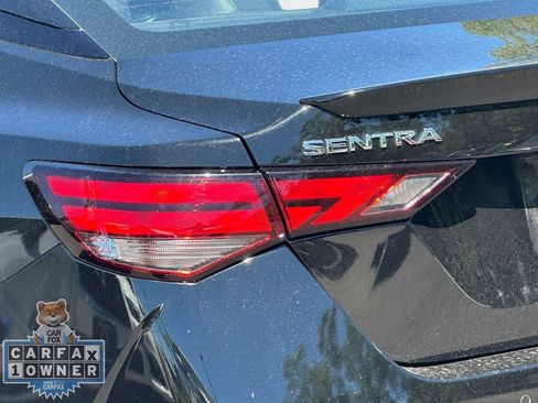 Used 2023 Nissan Sentra SR w/ SR Premium Package FWD image 14