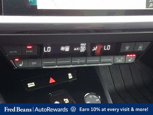 Used 2022 Audi Q4 e-tron Premium Plus w/ Premium Plus AWD/4WD image 22