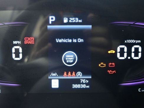 Used 2023 Kia Sportage EX image 15