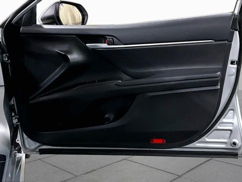 Used 2024 Toyota Camry SE FWD image 23