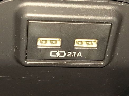 Used 2021 Toyota RAV4 XLE image 35