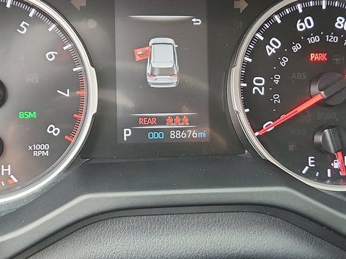 Used 2021 Toyota RAV4 XLE FWD image 14