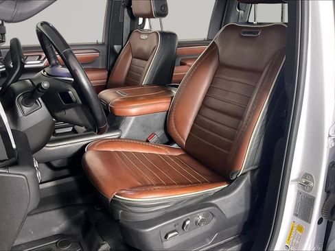 Certified 2024 GMC Sierra 2500 Denali Ultimate AWD/4WD image 19