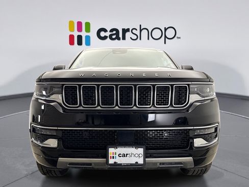 Used 2023 Jeep Wagoneer Series III w/ Preferred Equipment Group image 8