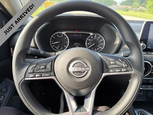Certified 2025 Nissan Sentra SV FWD image 12