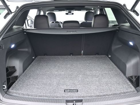 Used 2025 Volkswagen Atlas Cross Sport SEL Premium R-Line image 13