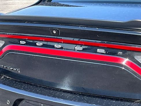 Used 2018 Dodge Charger SXT w/ Blacktop Package RWD image 27