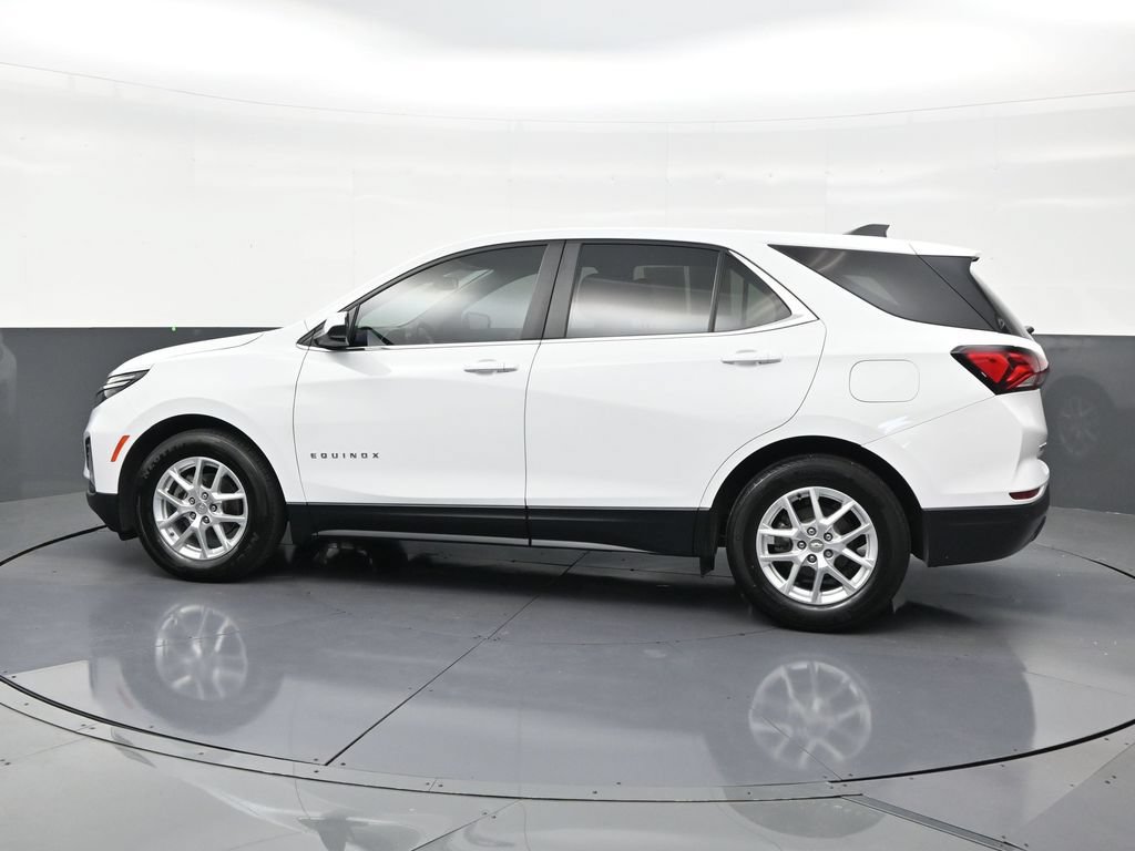 Used 2021 Chevrolet Equinox LT FWD image 2