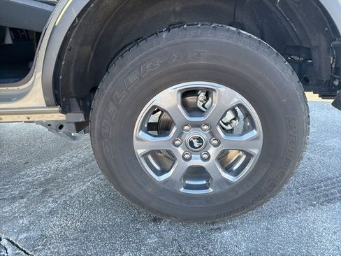 Used 2025 Ford Bronco Big Bend image 29