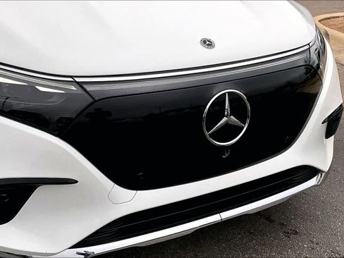 Certified 2023 Mercedes-Benz EQS 450+ SUV image 29