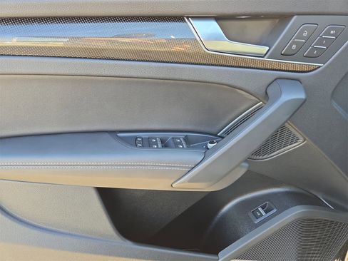 Certified 2024 Audi SQ5 Premium Plus w/ Premium Plus Package image 15