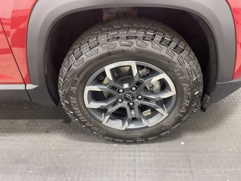 Used 2025 Chevrolet Equinox ACTIV w/ Safety and Technology Package image 28