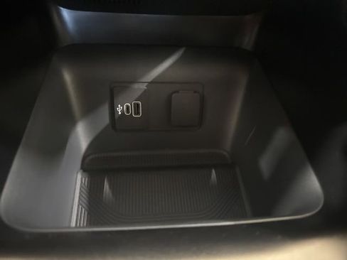 New 2026 Ford Explorer Active w/ Active Comfort Package image 36