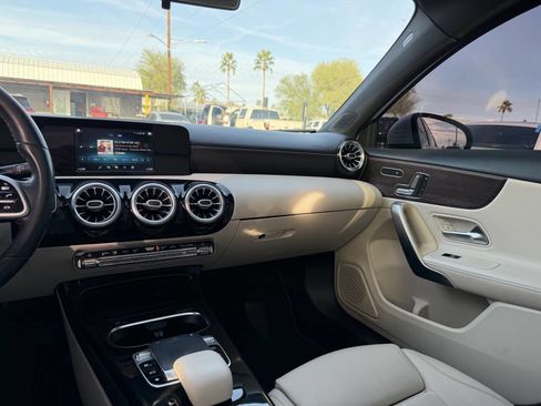 Used 2019 Mercedes-Benz A 220 image 19