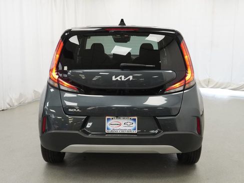 Used 2025 Kia Soul LX w/ LX Technology Package FWD image 36
