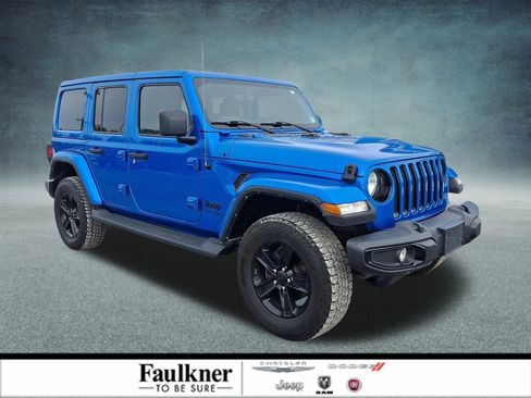 Used 2021 Jeep Wrangler Unlimited Sahara AWD/4WD image 1
