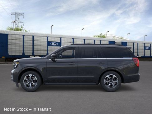 New 2026 Ford Expedition Active image 16