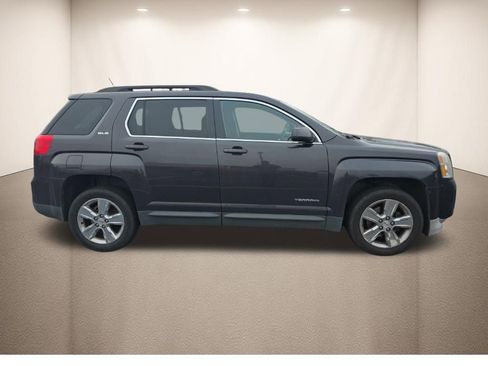 Used 2015 GMC Terrain SLE w/ Convenience Package image 3