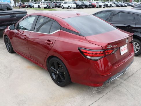 Used 2021 Nissan Sentra SR FWD image 5