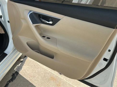 Used 2015 Nissan Altima 2.5 SL w/ Moonroof Package FWD image 49