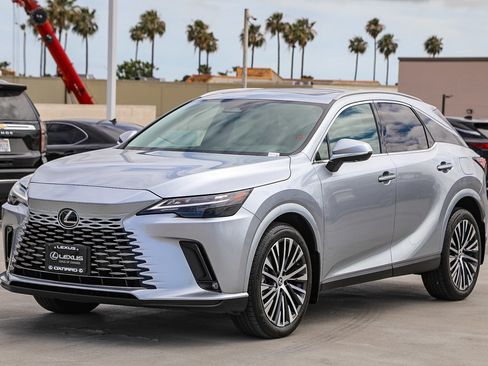 Used 2023 Lexus RX 350 Premium Plus w/ Cold Area Package FWD image 3
