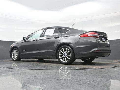 Used 2017 Ford Fusion Energi SE image 29