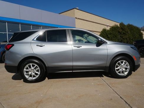 Used 2024 Chevrolet Equinox LT image 8