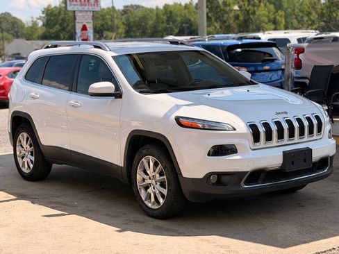 Used 2015 Jeep Cherokee Limited AWD/4WD image 9