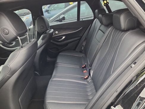 Used 2017 Mercedes-Benz E 400 4MATIC Wagon image 8