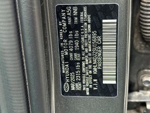 Used 2025 Hyundai Elantra Limited FWD image 40