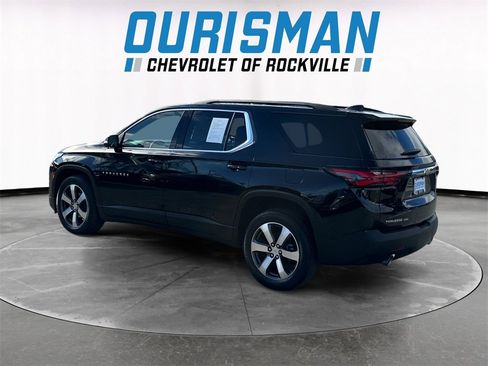 Used 2023 Chevrolet Traverse LT w/ LT Premium Package image 4