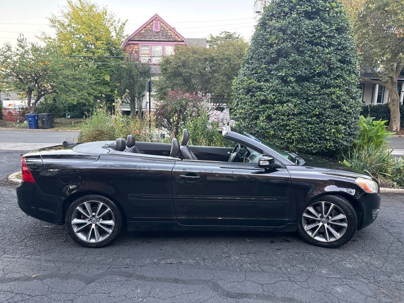 Used 2011 Volvo C70 T5 w/ Convenience Pkg FWD image 6