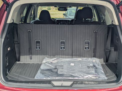 Certified 2025 Subaru Ascent Premium image 13