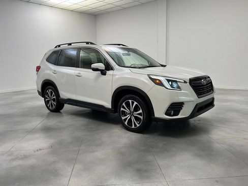 Used 2023 Subaru Forester Limited AWD/4WD image 14