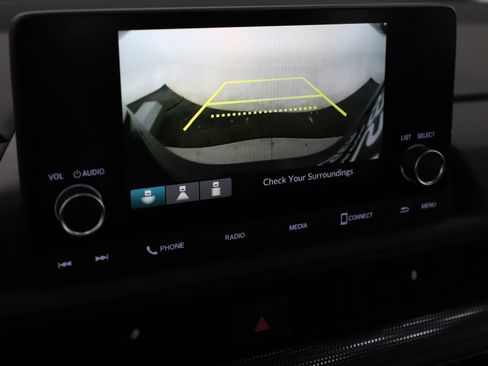 Used 2024 Honda CR-V LX image 20