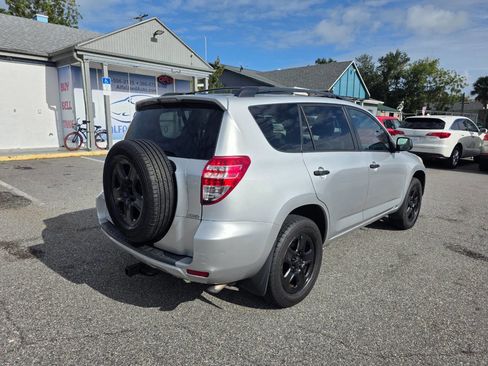 Used 2011 Toyota RAV4 4WD image 4