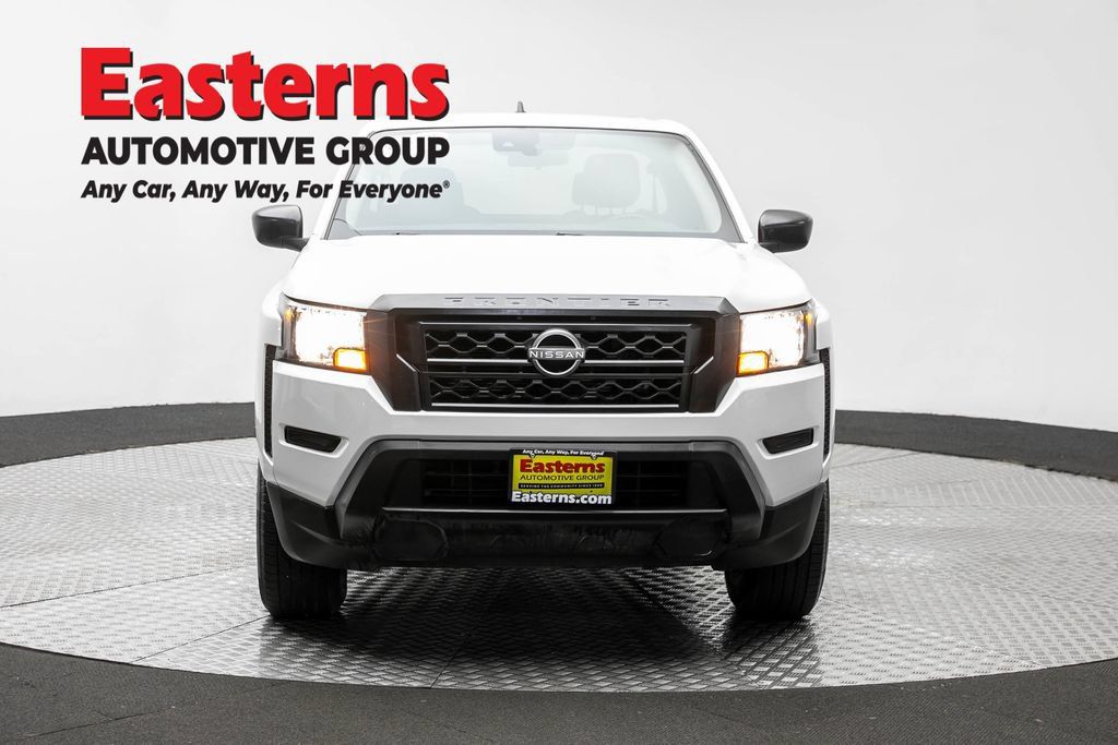 Used 2022 Nissan Frontier S RWD image 4
