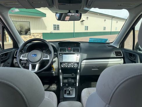 Used 2017 Subaru Forester 2.5i Premium w/ All-Weather Package image 25