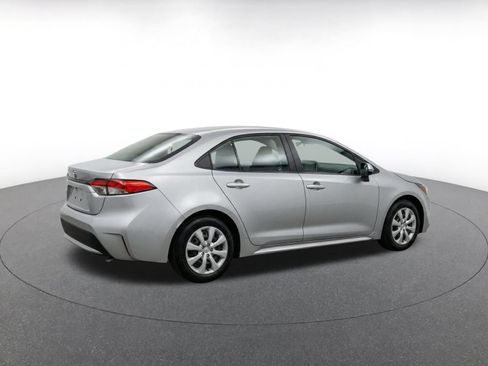 Used 2025 Toyota Corolla LE FWD image 7
