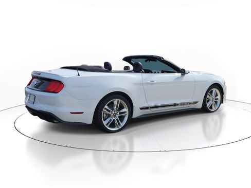 Used 2021 Ford Mustang Premium w/ Pony Package image 5