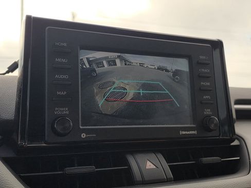 Used 2020 Toyota RAV4 XLE image 16