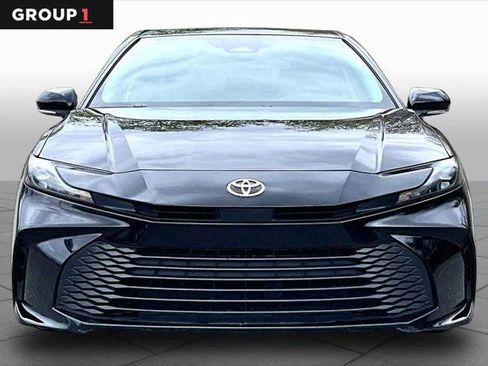 Certified 2025 Toyota Camry LE FWD image 4