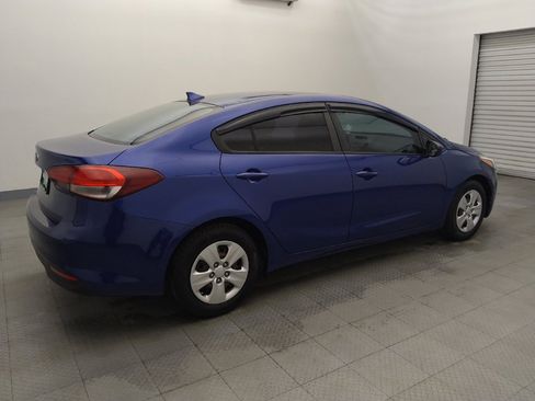 Used 2017 Kia Forte LX image 10