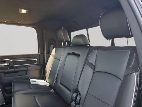 New 2025 RAM 2500 Laramie AWD/4WD image 75