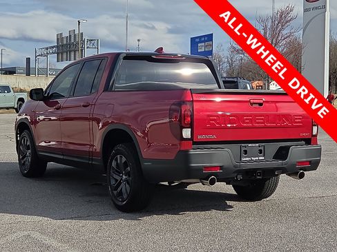 Used 2025 Honda Ridgeline Sport image 4