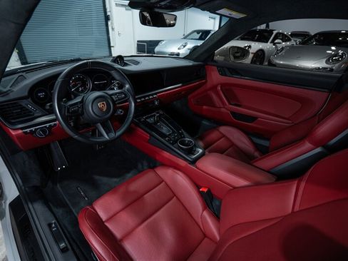Used 2024 Porsche 911 Carrera GTS RWD image 18